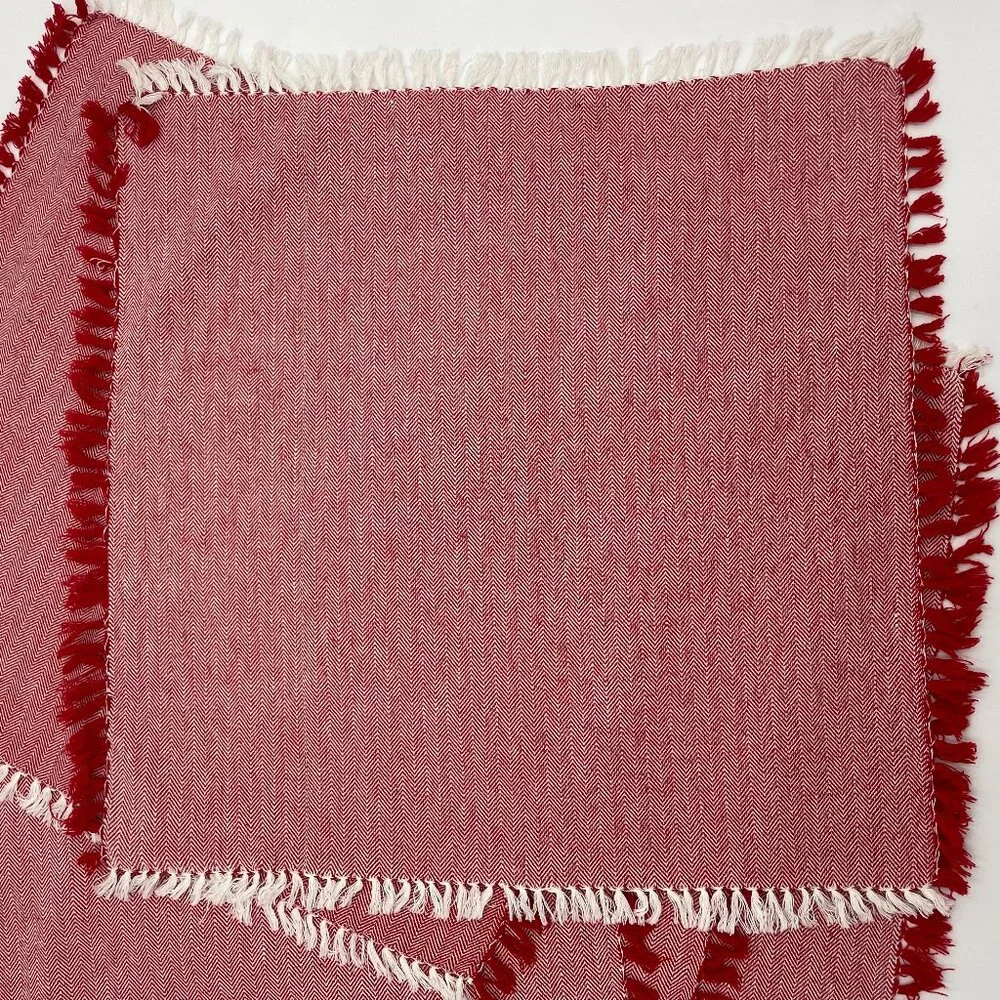6 Cloth Napkins Fringe Herringbone Pattern Red White‎ Picnic Christmas Holiday